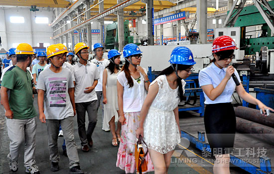 成長 責(zé)任 激情——2013大學(xué)生入職培訓(xùn)啟動-黎明重工科技