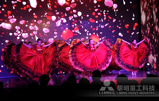 黎明重工科技-榮耀黎明開(kāi)啟甲午馬年奔騰模式